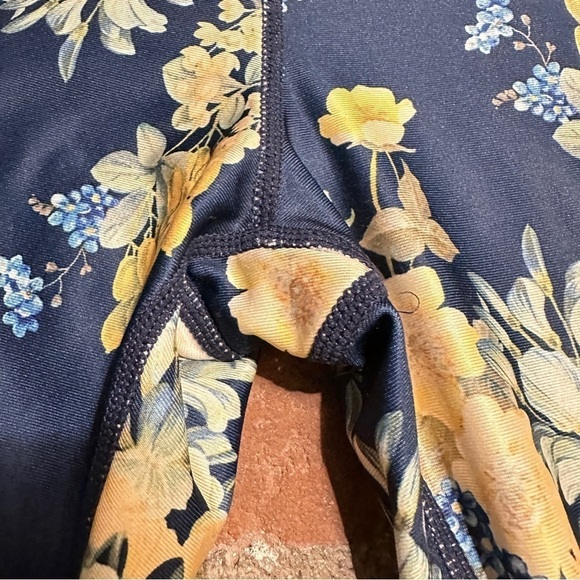 Joy Lab Navy and Yellow Floral Leggings Size Small - Picture 12 of 16